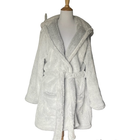 Berkshire Home Cozy All Day Plush Dreamer Robe - Picture 1 of 4